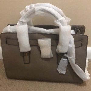 BNWT Michael Kors Hamilton